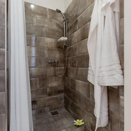 Holidays Apartament *