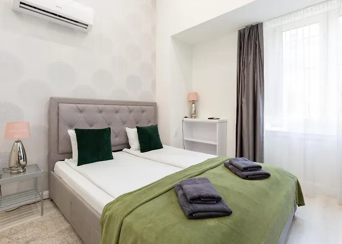 Apartment Holidays *