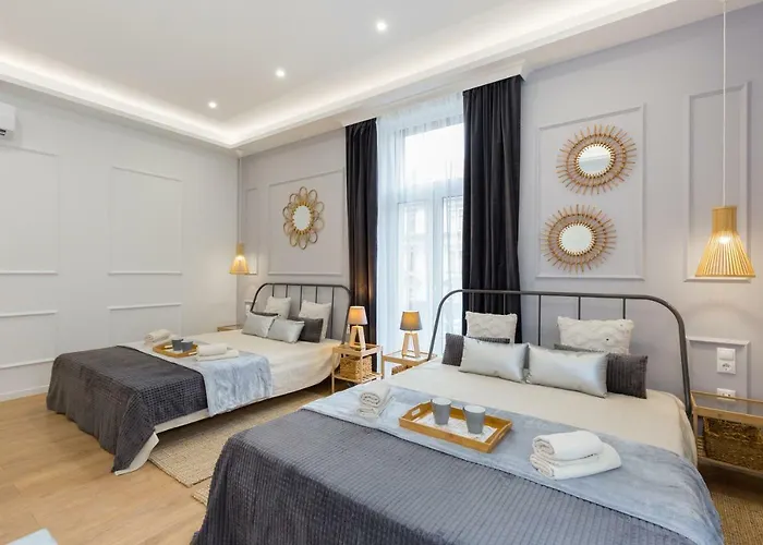 Apartment Holidays *